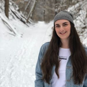 Meet your Posher, Candice